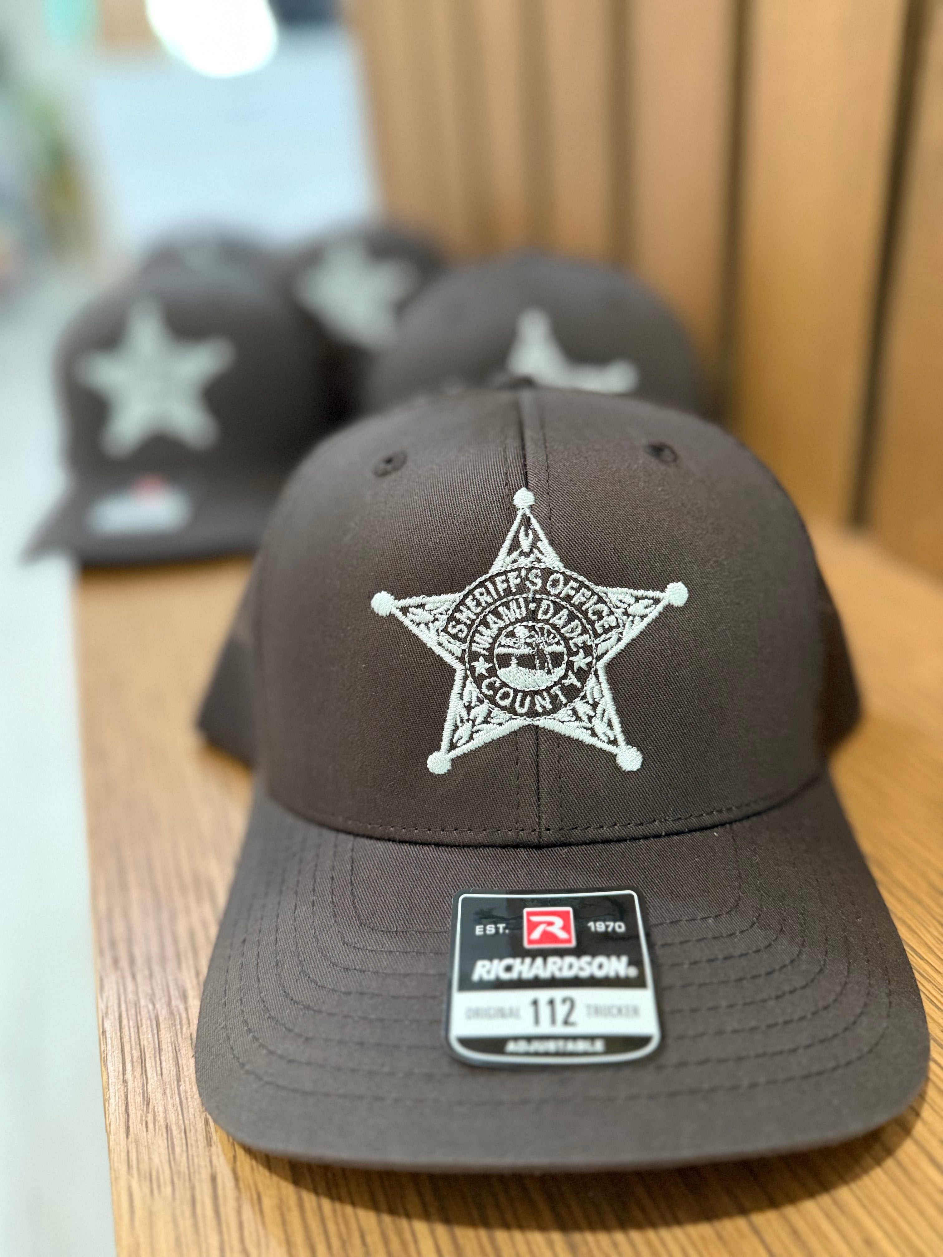 MIAMI-DADE SHERIFF'S OFFICE: RICHARDSON MESH SNAPBACK: SILVER STAR